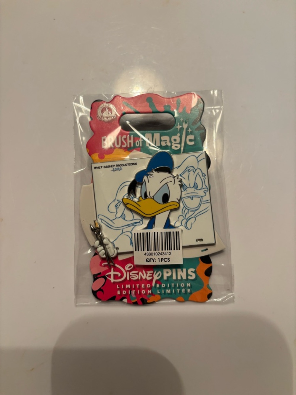 Disney Donald Duck Pin – Brush of Magic – Limited Edition Pin LE3750